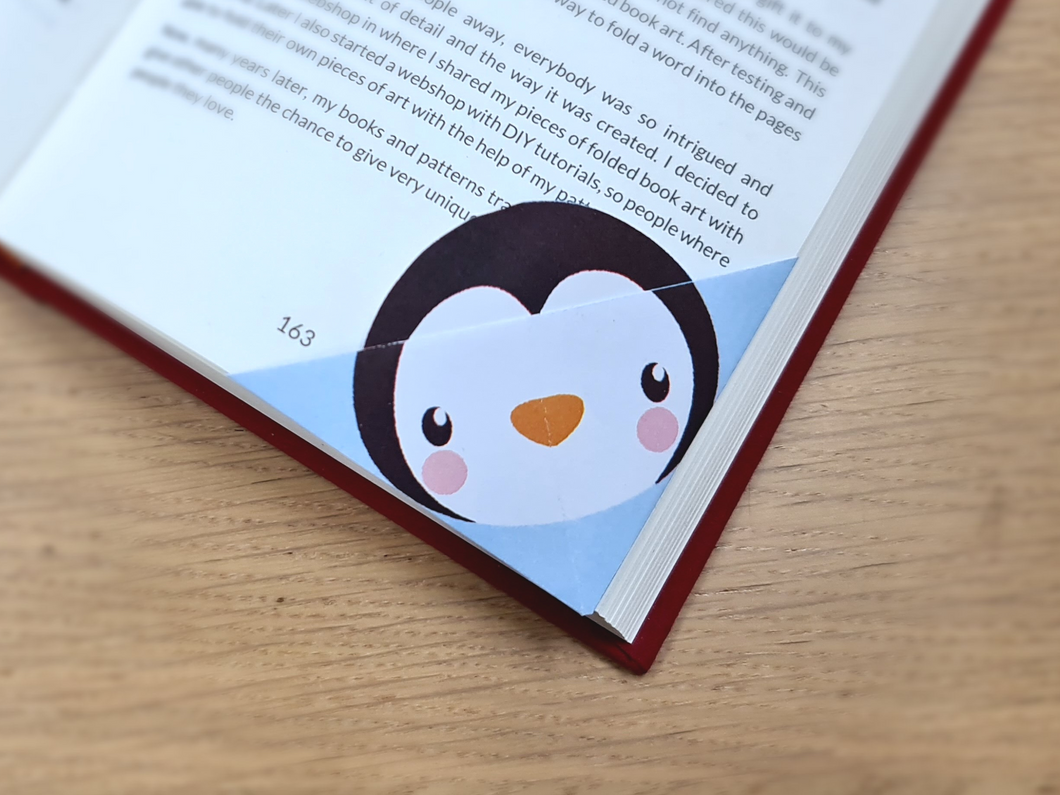 DIY Bookmark Penguin