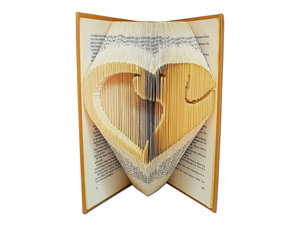 Dog inside a heart - Book folding pattern