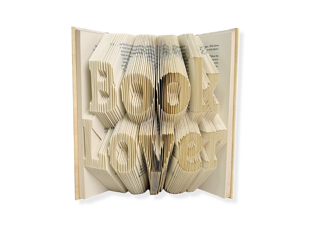 DIY 'Book Lover' Pattern: Handmade Gift for Bibliophiles