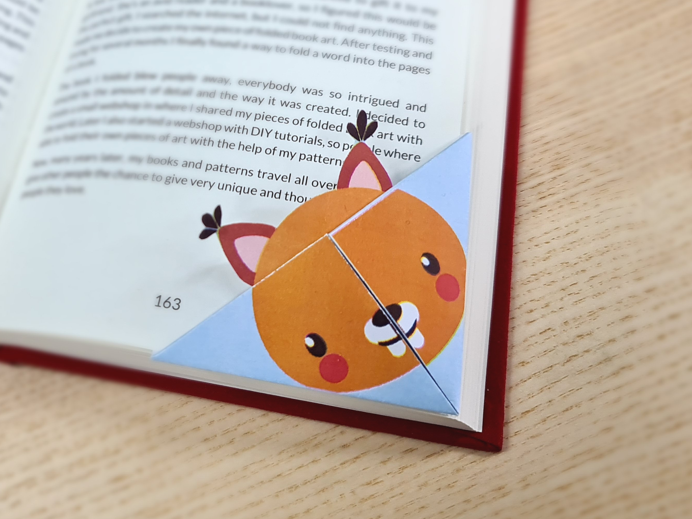 DIY Bookmark Beaver – FoldedBookArt
