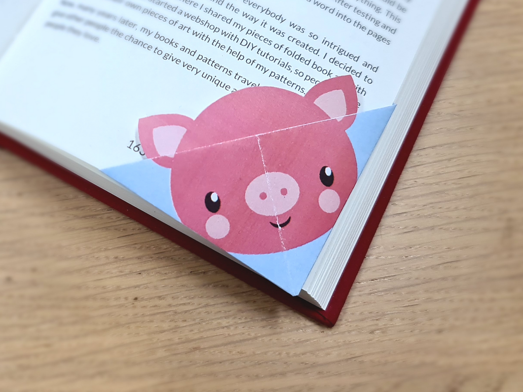 DIY Bookmark Pig