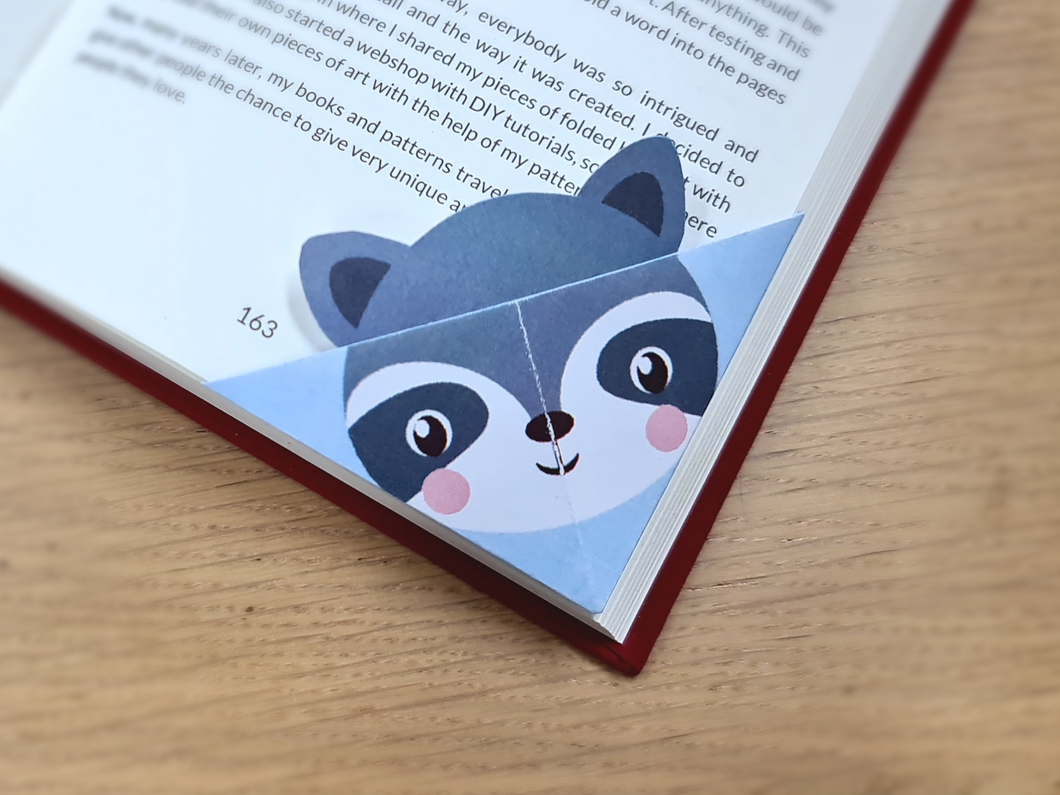 DIY Bookmark Raccoon – FoldedBookArt